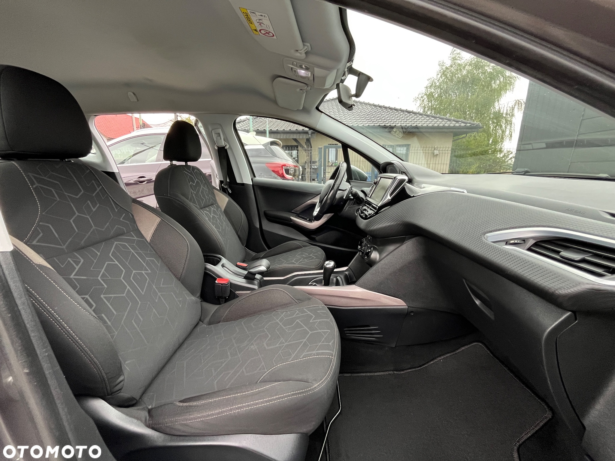 Peugeot 2008 e-HDi FAP 92 ETG6 STOP & START Allure - 13