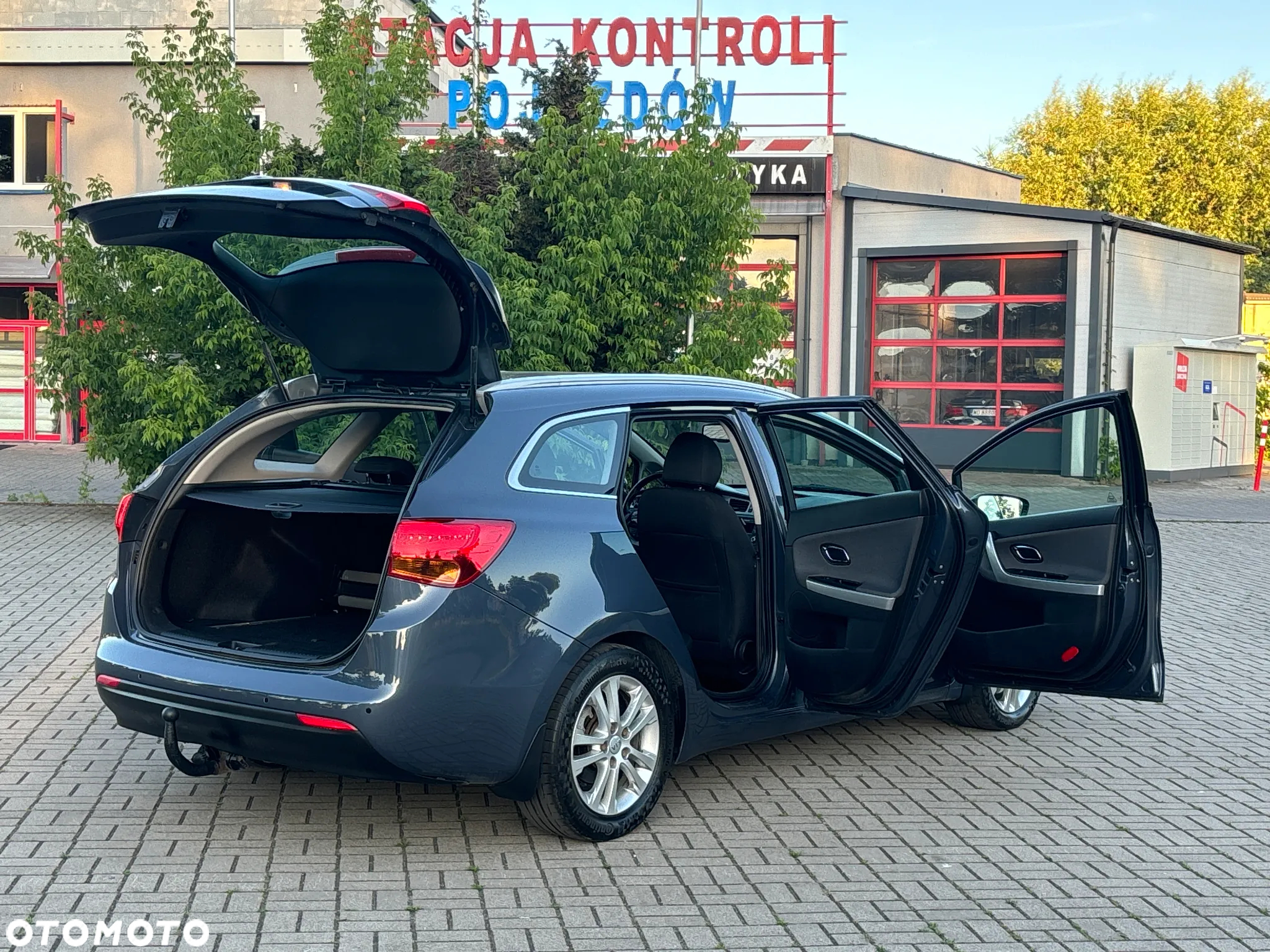 Kia Ceed 1.6 GDI DCT Platinum Edition - 15