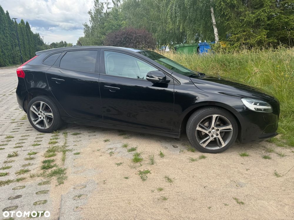 Volvo V40 D2 Drive-E R-Design Momentum - 30