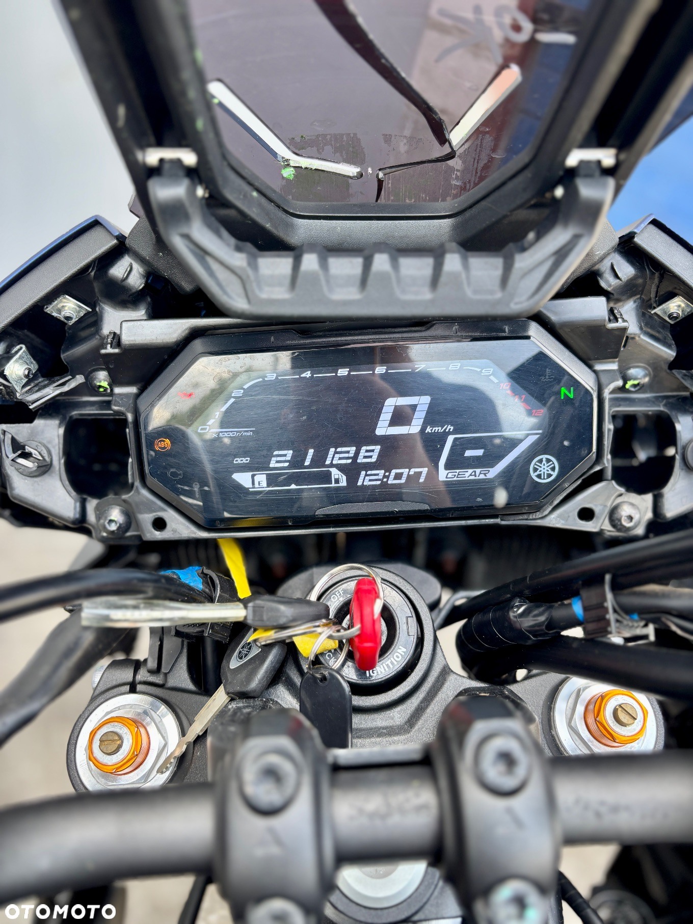 Yamaha MT - 12