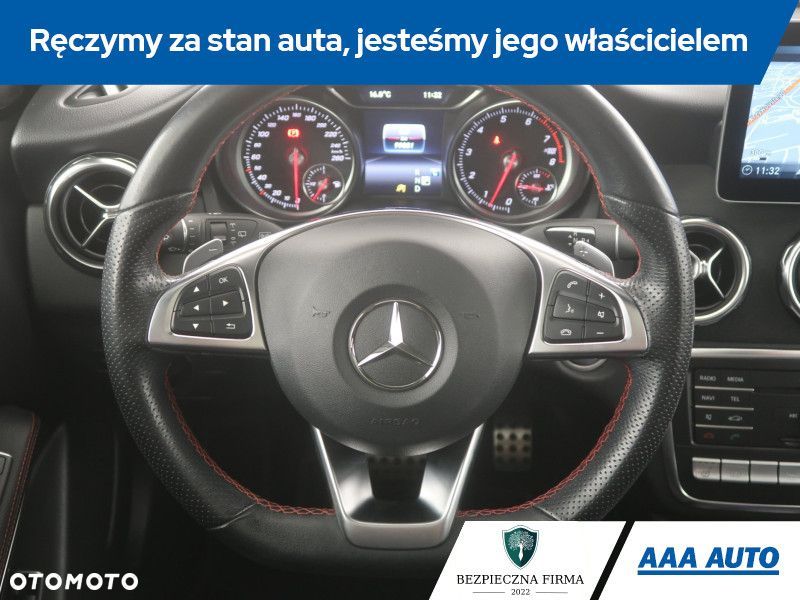 Mercedes-Benz GLA - 17