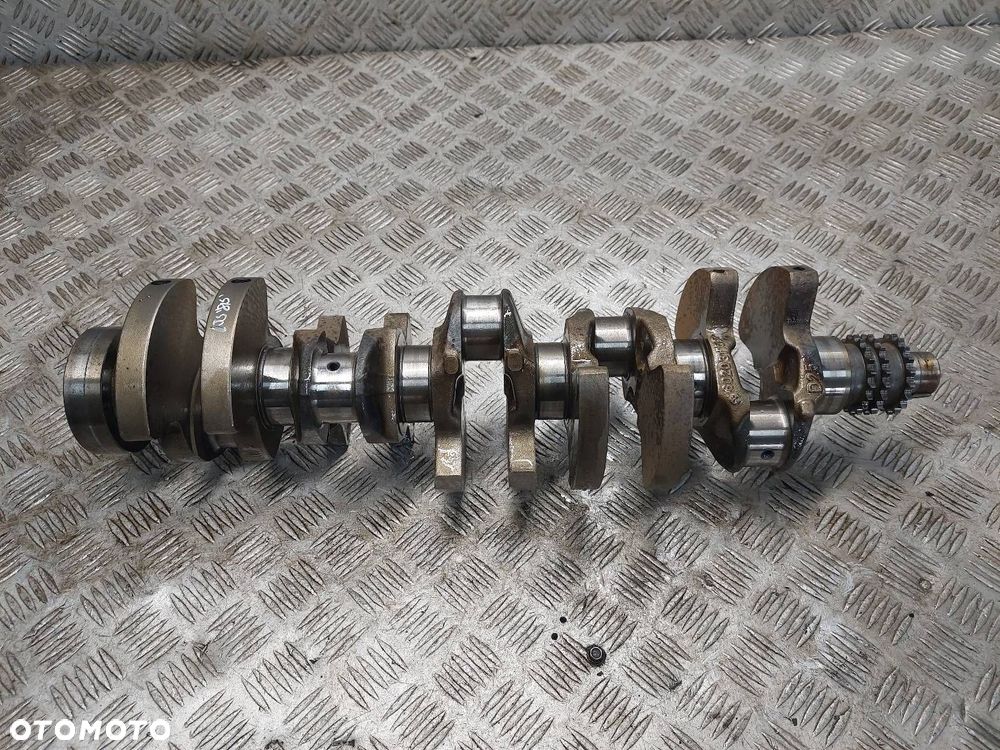 WAŁ KORBOWY MERCEDES-BENZ C KLASA 250 D W202 605910 60203115 - 1