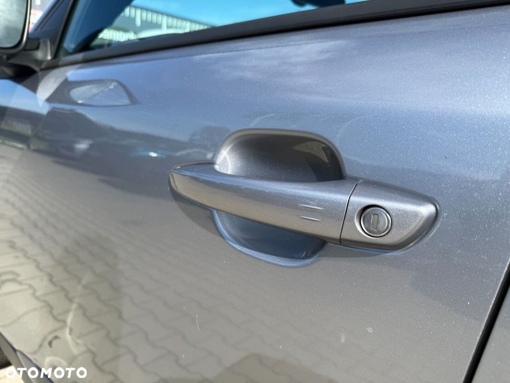 Peugeot 2008 1.2 PureTech Allure S&S EAT8 - 34