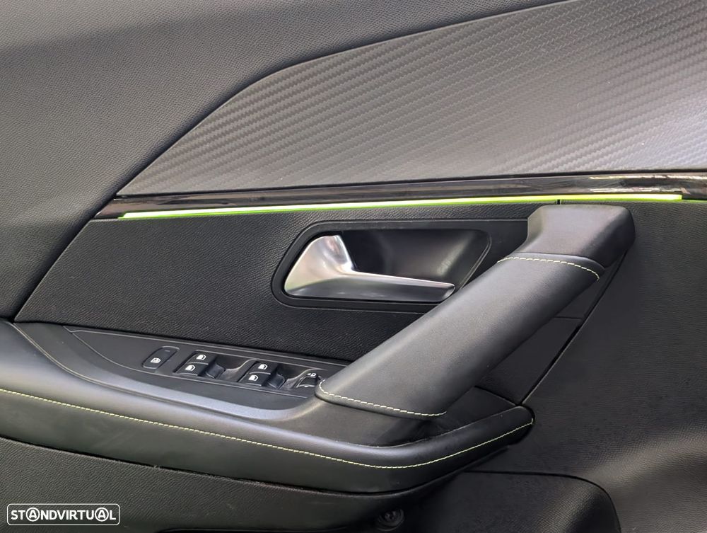 Peugeot e-2008 GT Pack - 20