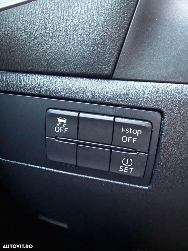 Mazda 3 SKYACTIV-G 120 Exclusive-Line - 31