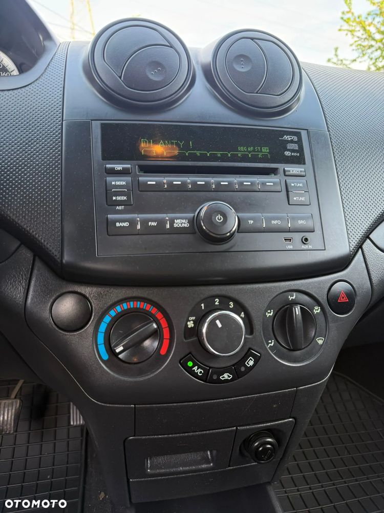 Chevrolet Aveo 1.2 LS - 15