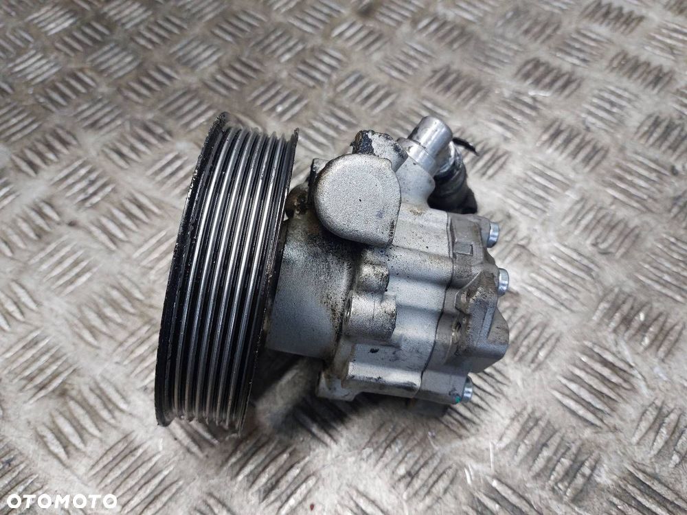 POMPA WSPOMAGANIA AUDI A8 D3 4.2 V8 - 3