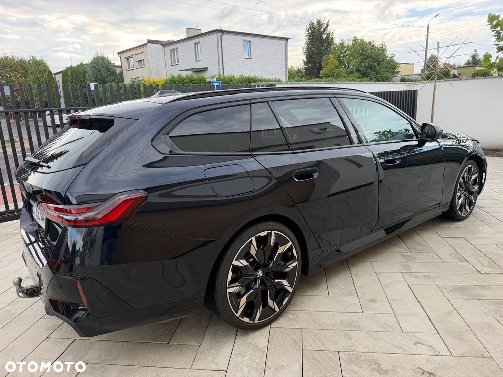 BMW Seria 5 520d xDrive mHEV M Sport Edition - 11