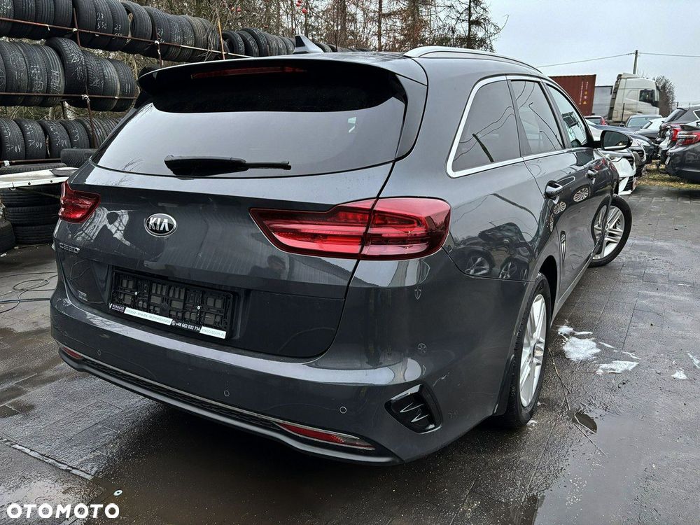 Kia Ceed - 3