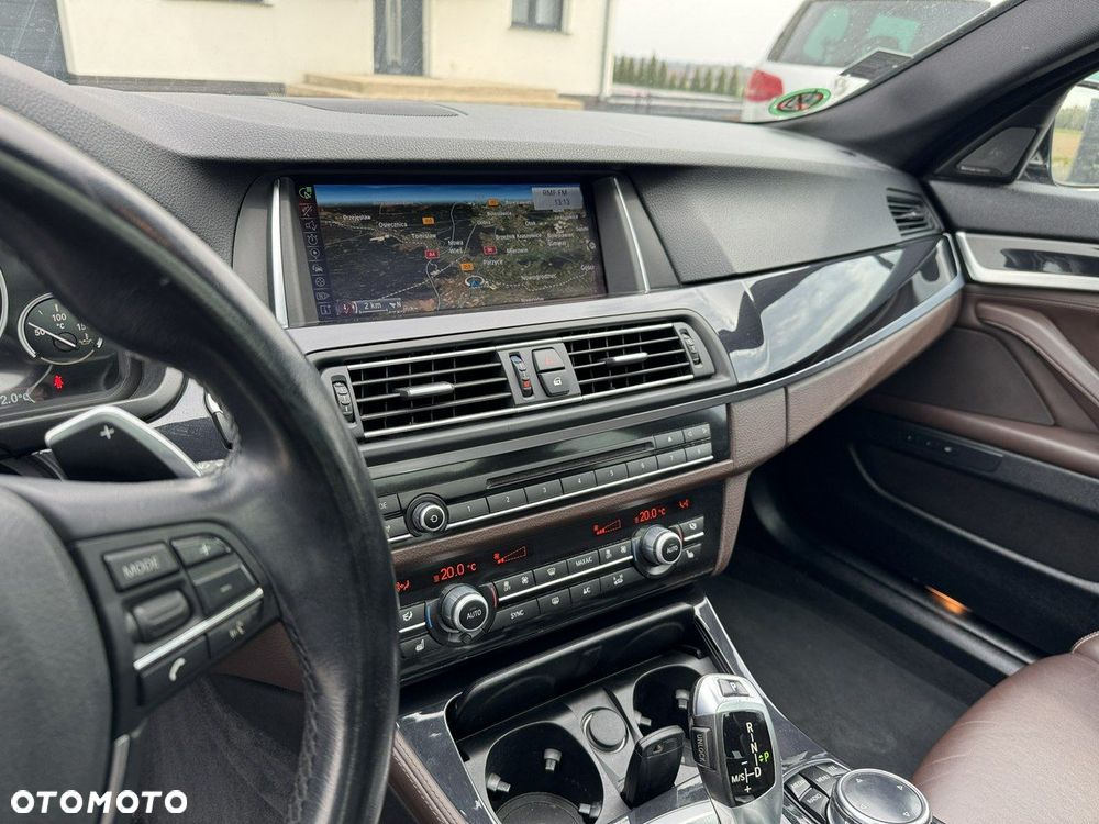 BMW Seria 5 520d Luxury Line sport - 23