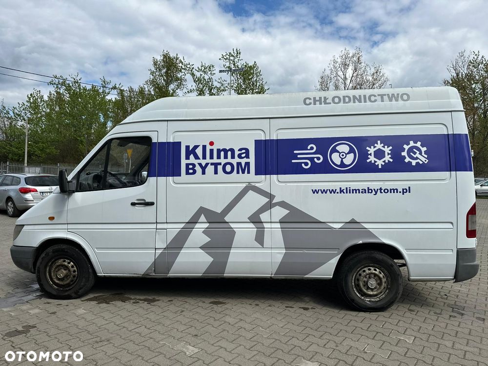 Mercedes-Benz Sprinter 208 - 3