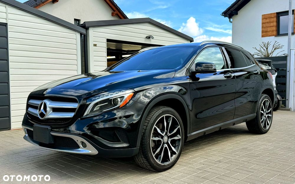 Mercedes-Benz GLA 250 4-Matic Style - 1