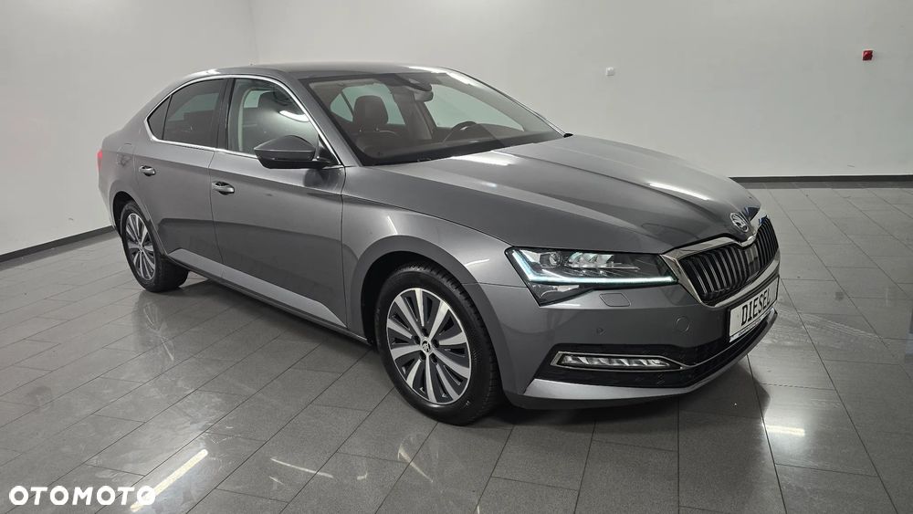 Skoda Superb 2.0 TDI SCR Sportline DSG - 2