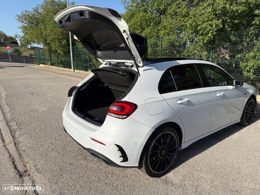 Mercedes-Benz A 250 e AMG Line - 15