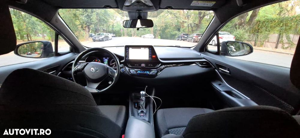 Toyota C-HR 1.8 HSD 4x2 CVT C-enter - 10