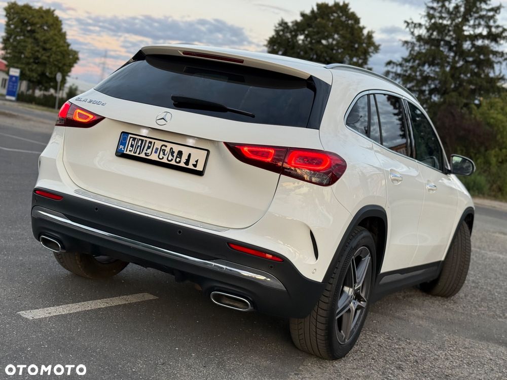 Mercedes-Benz GLA 200 d 8G-DCT AMG Line - 10
