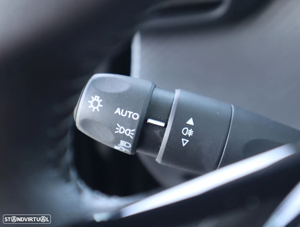 Peugeot 208 1.2 PureTech Active - 31