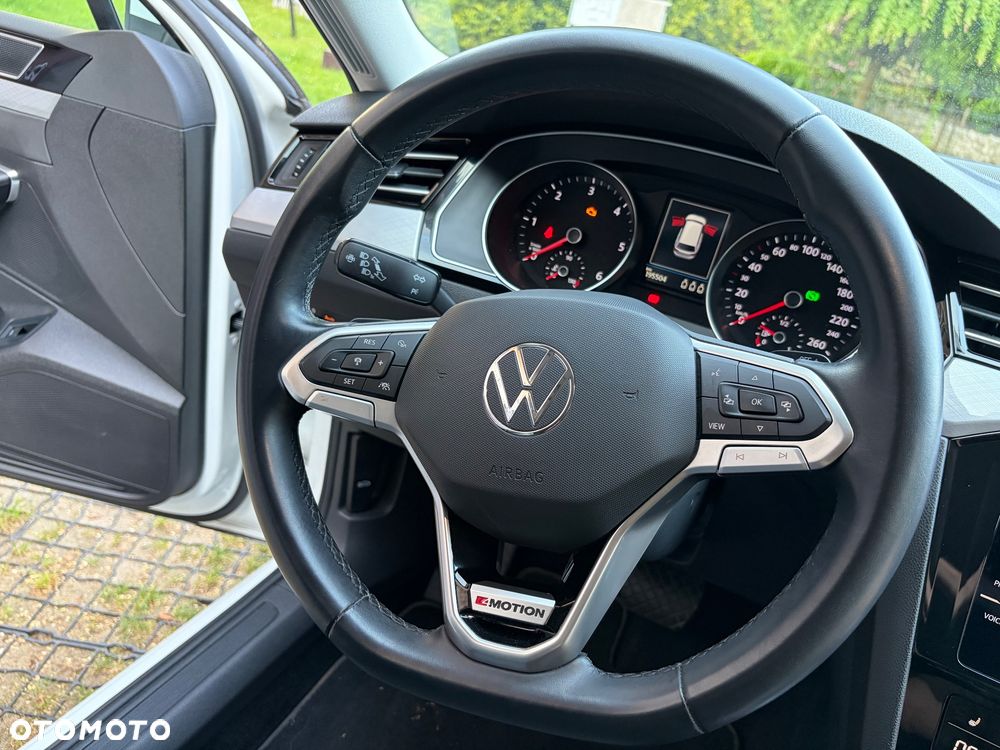 Volkswagen Passat 2.0 TDI SCR DSG 4Motion Business - 29