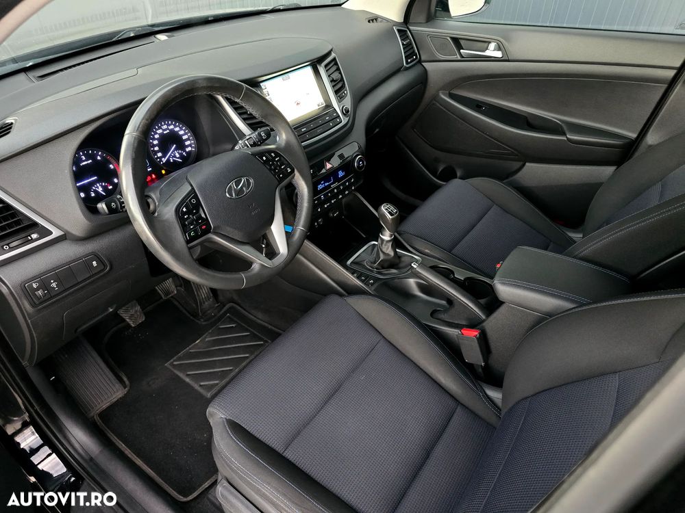 Hyundai Tucson blue 1.7 CRDi 2WD Advantage - 6