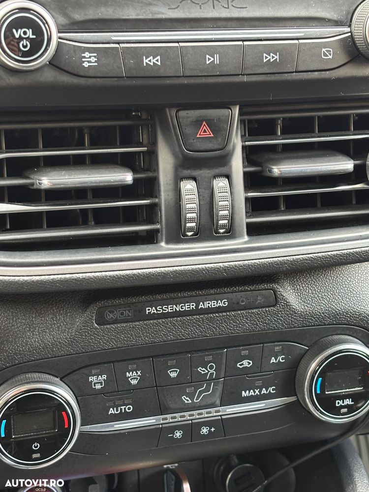 Ford Focus 1.5 EcoBlue Titanium - 10