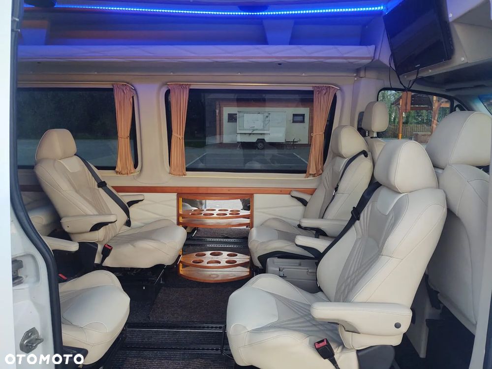 Mercedes-Benz Sprinter 519 BlueTEC 906.253 - 11