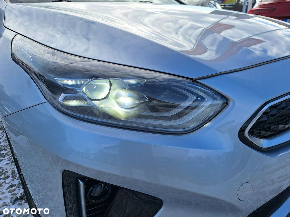 Kia Ceed - 35