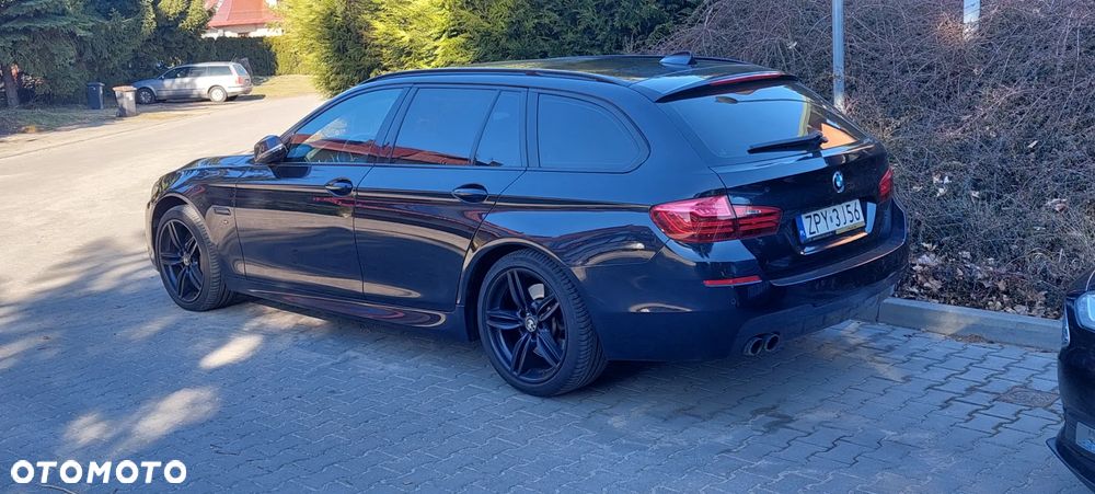 BMW Seria 5 530d xDrive - 14