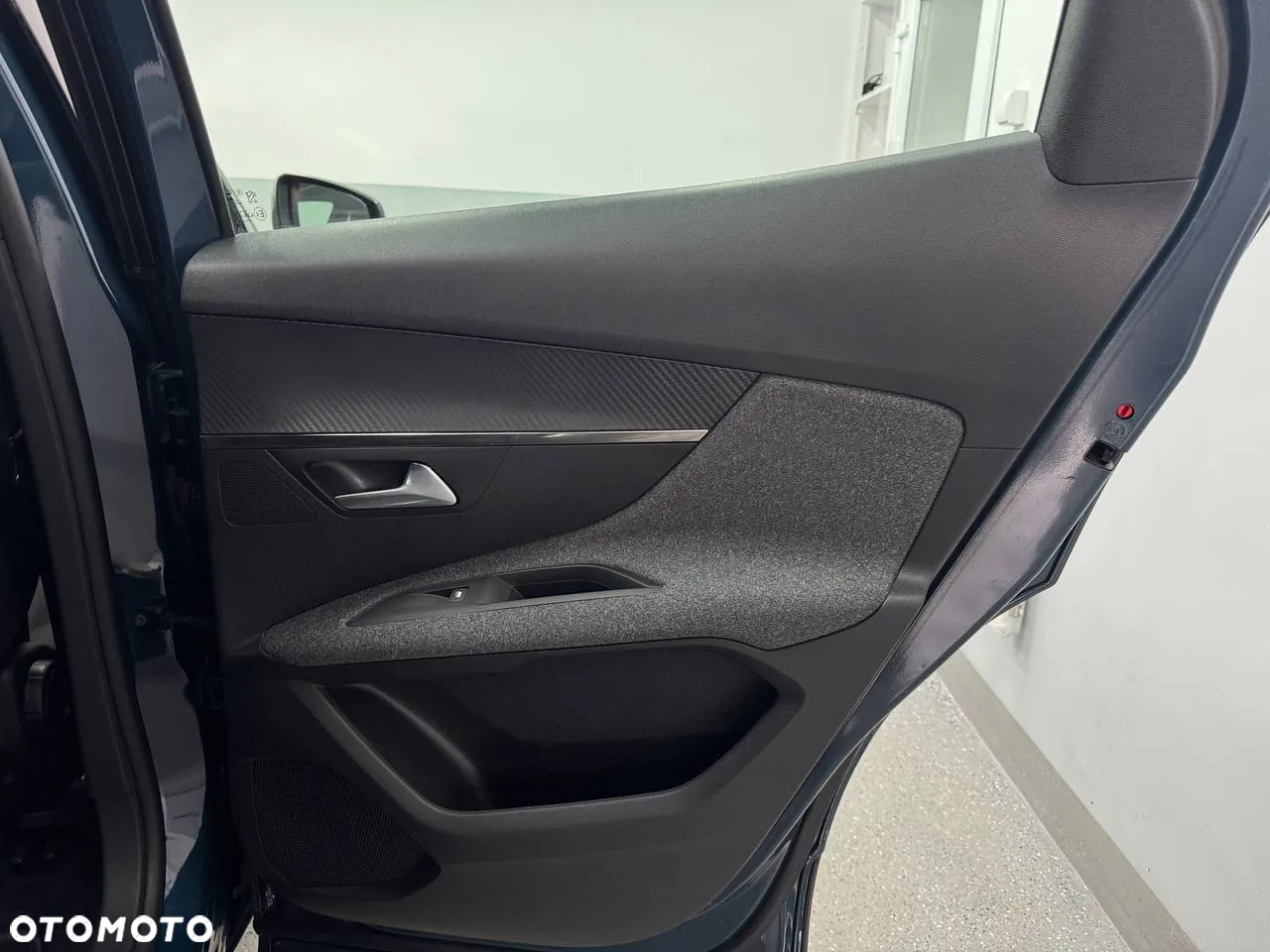 Peugeot 3008 1.5 BlueHDi Active Pack S&S EAT8 - 28