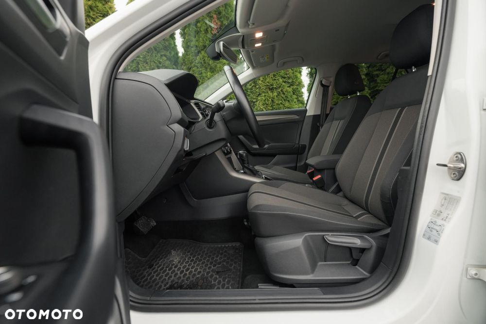 Volkswagen T-Roc - 13