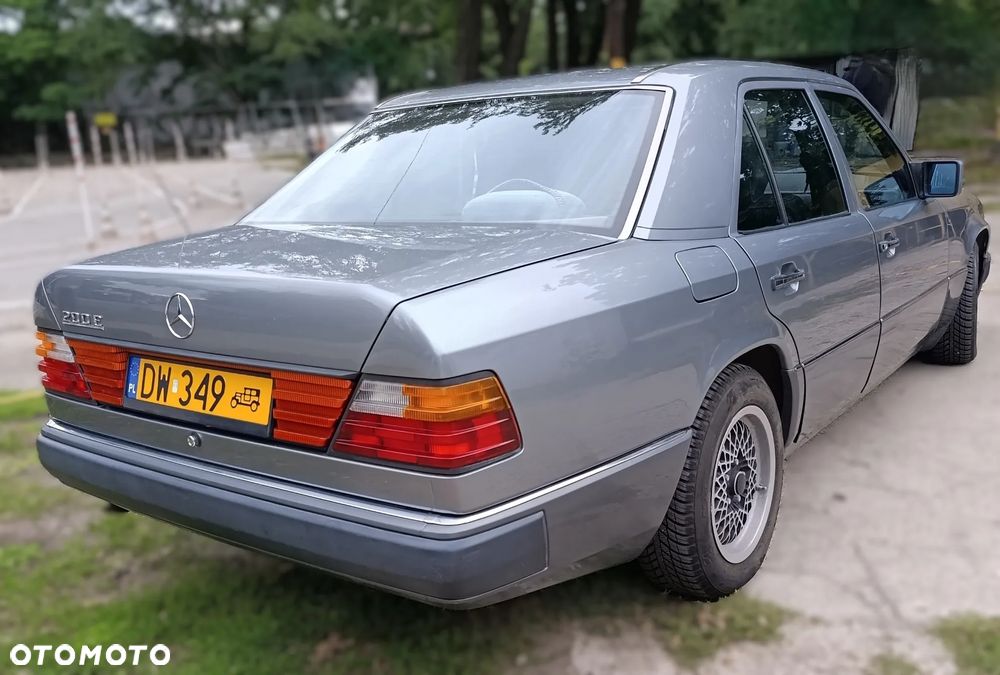 Mercedes-Benz Klasa E - 8
