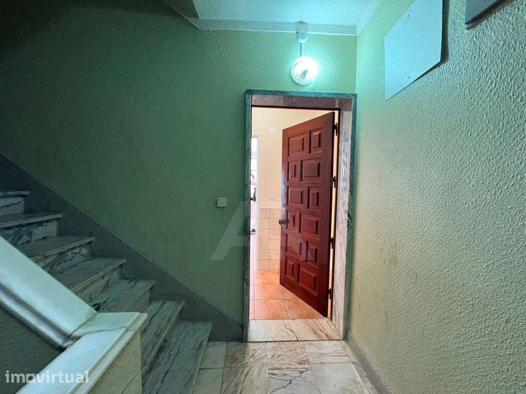 Apartamento T2 - Grande imagem: 2/14