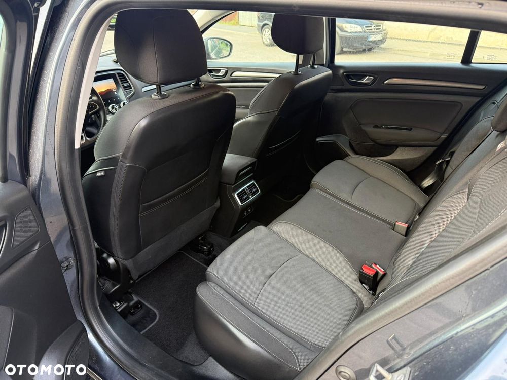 Renault Megane ver-1-3-tce-fap-limited-edc - 17