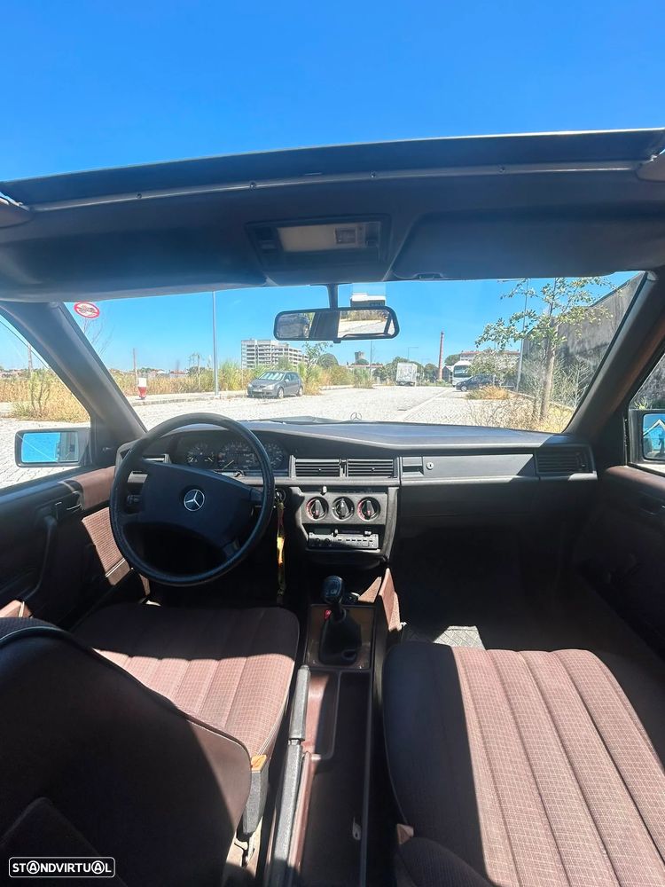 Mercedes-Benz W201 (1982-1993) 190 D 2.5 - 6