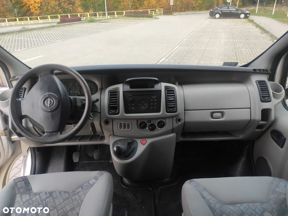 Opel Vivaro - 2