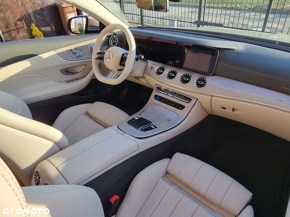 Mercedes-Benz Klasa E - 8