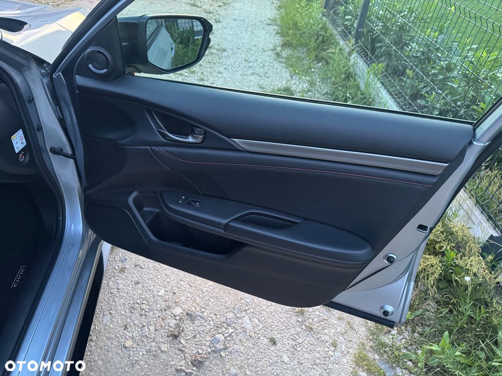 Honda Civic 1.0 i-VTEC Turbo Executive Premium - 40