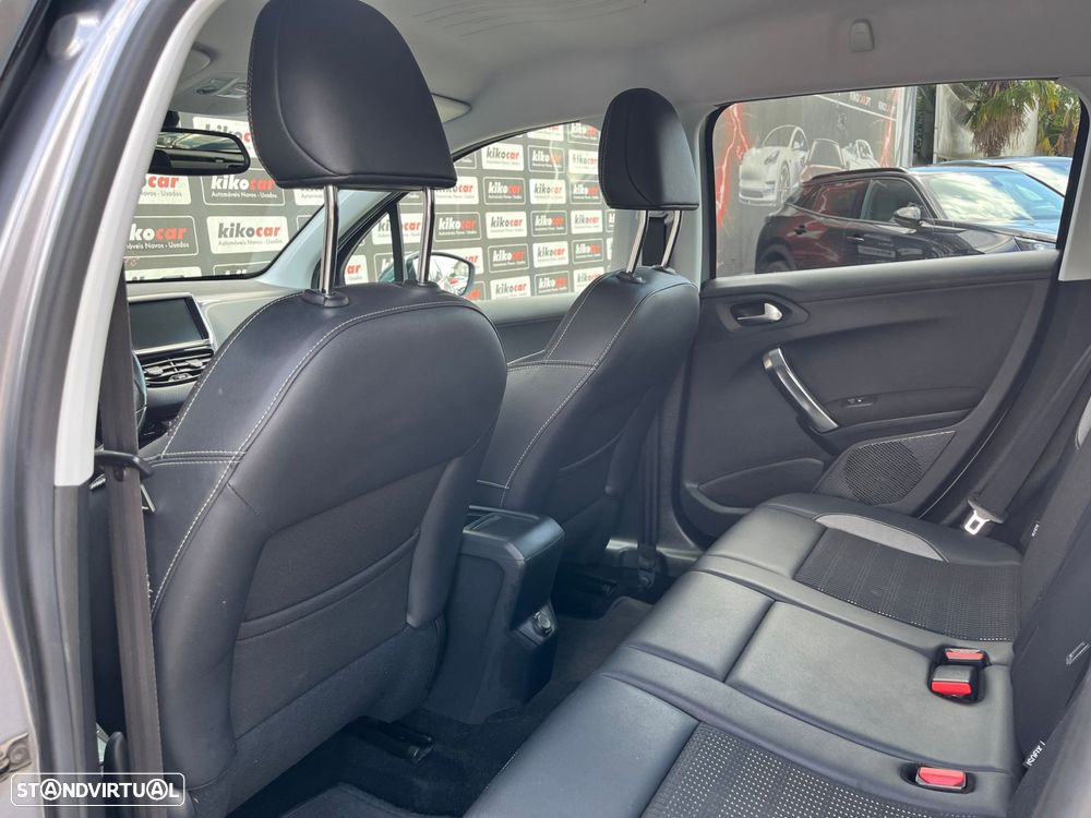 Peugeot 2008 1.6 e-HDi Allure - 39