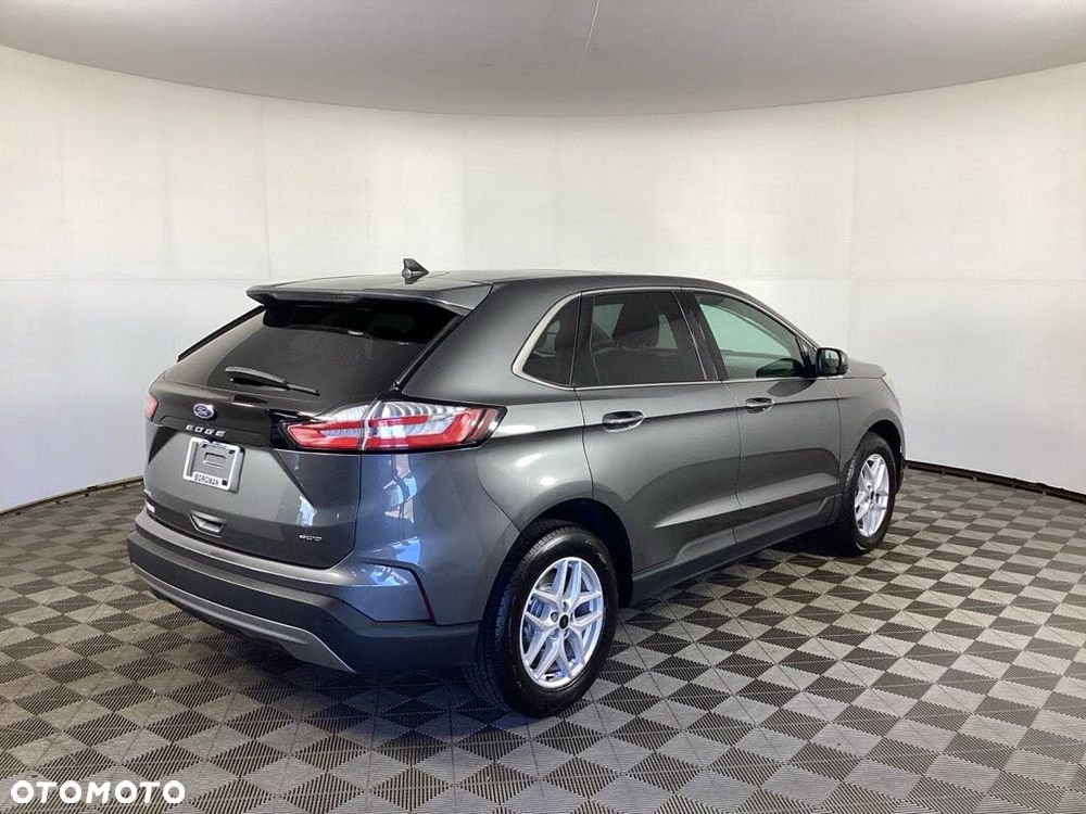 Ford Edge - 4