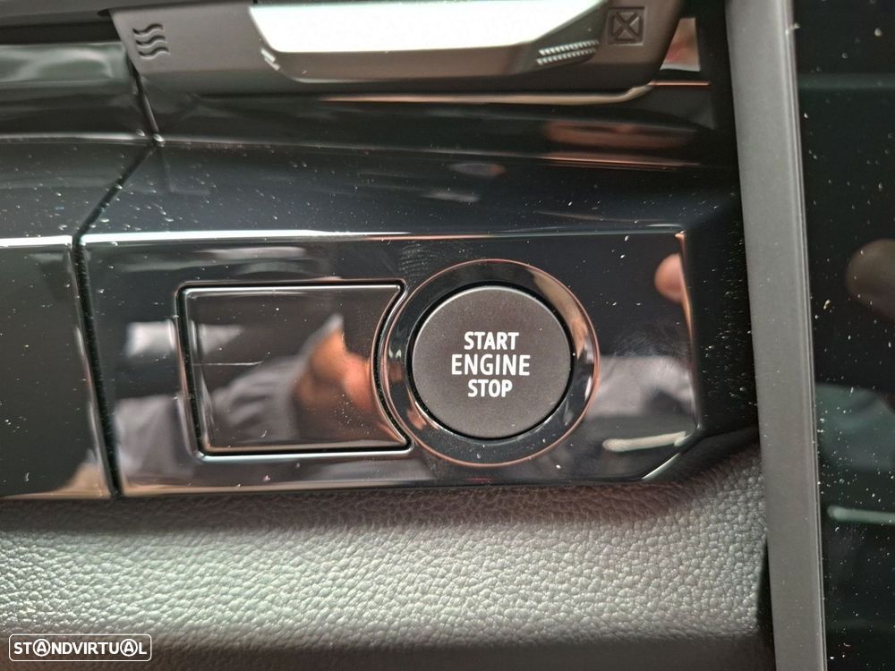 Renault Austral 1.2 E-Tech Iconic Espirit - 18