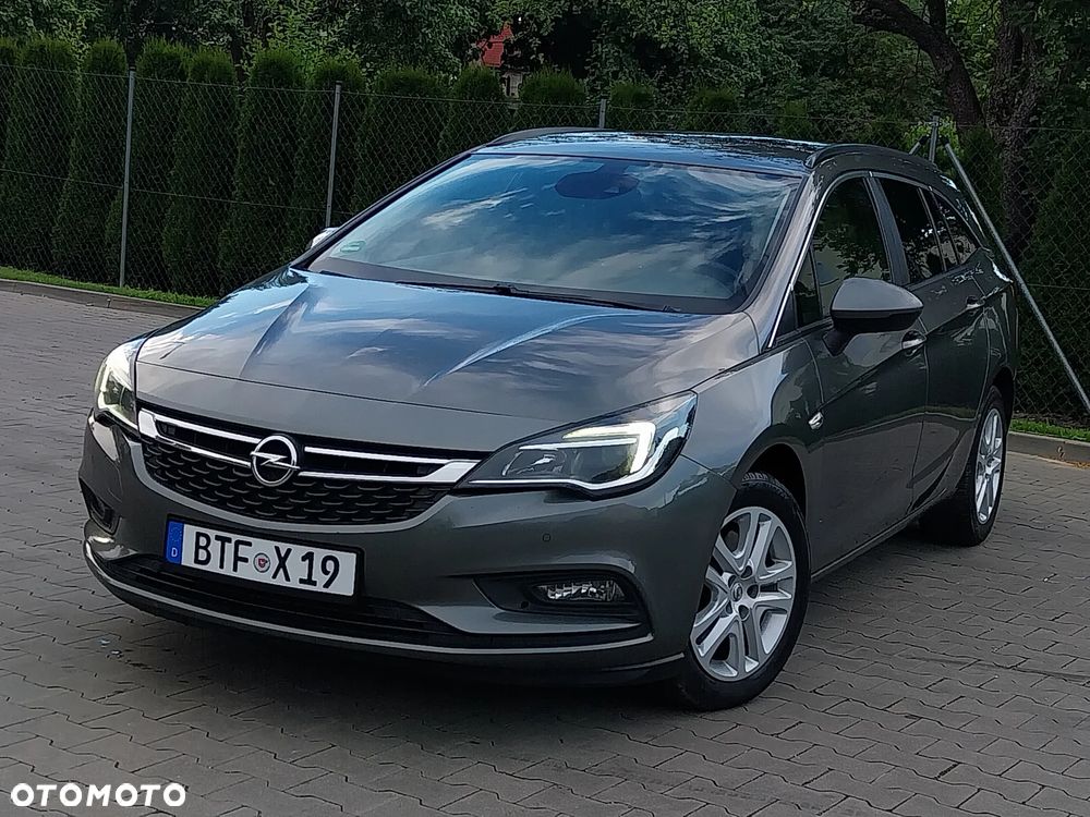 Opel Astra 1.6 CDTI Cosmo - 7