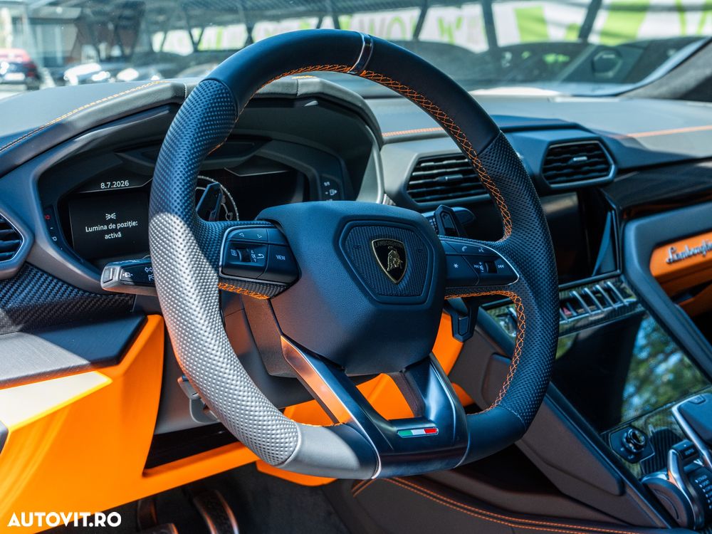 Lamborghini URUS - 20