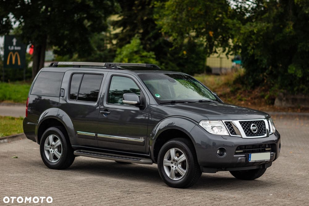 Nissan Pathfinder - 8