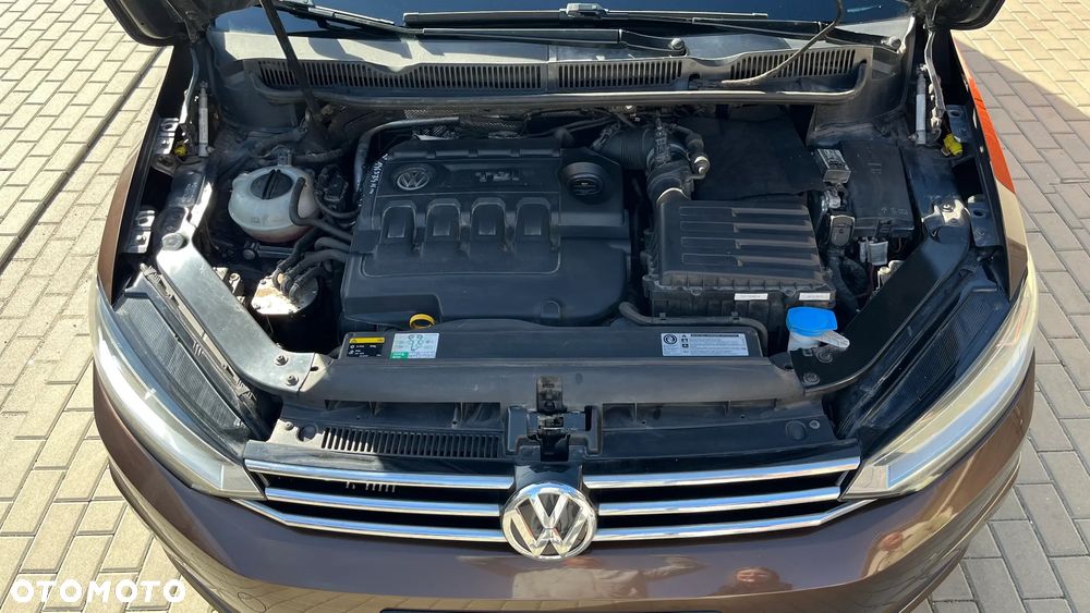 Volkswagen Touran - 11