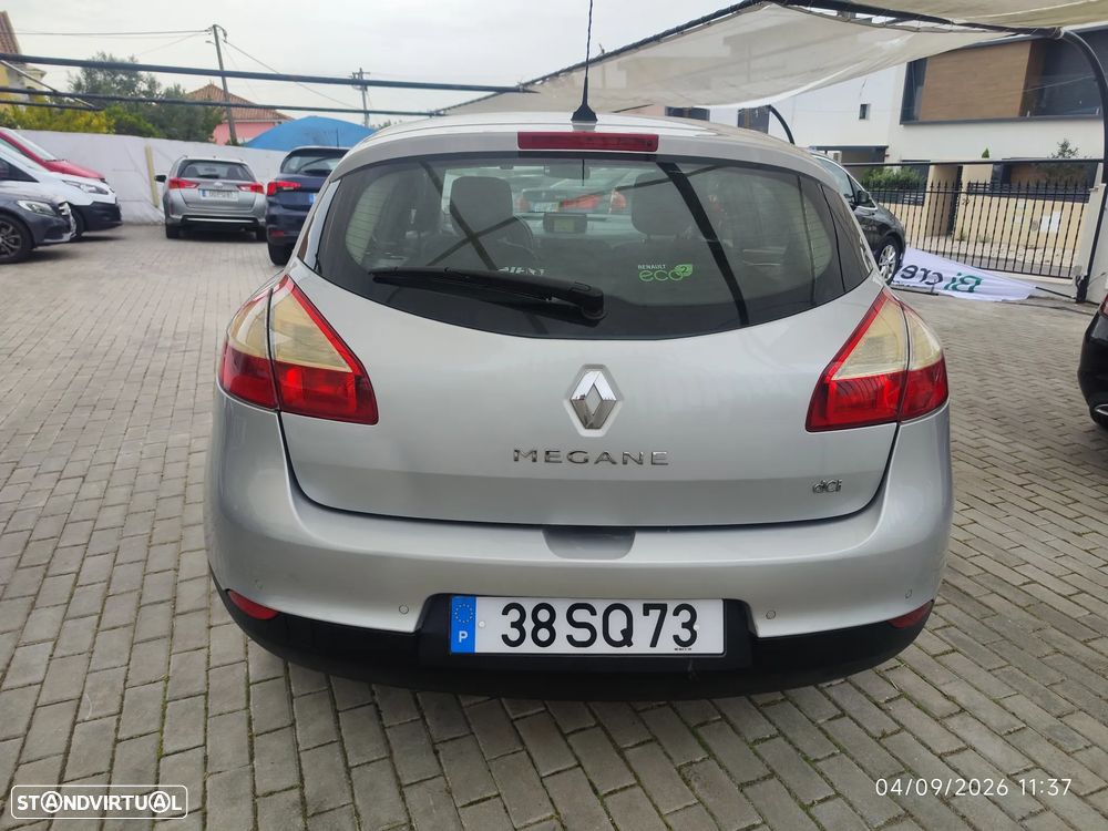 Renault Mégane 1.5 dCi Dynamique - 7