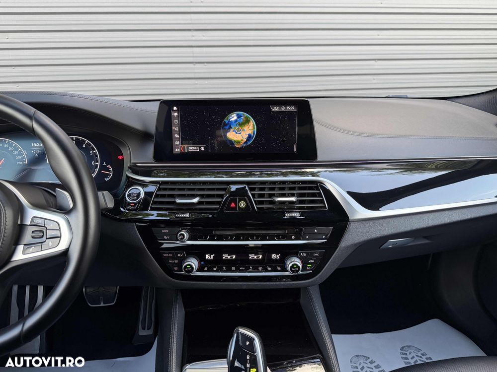 BMW Seria 5 520i Aut. Luxury Line - 19