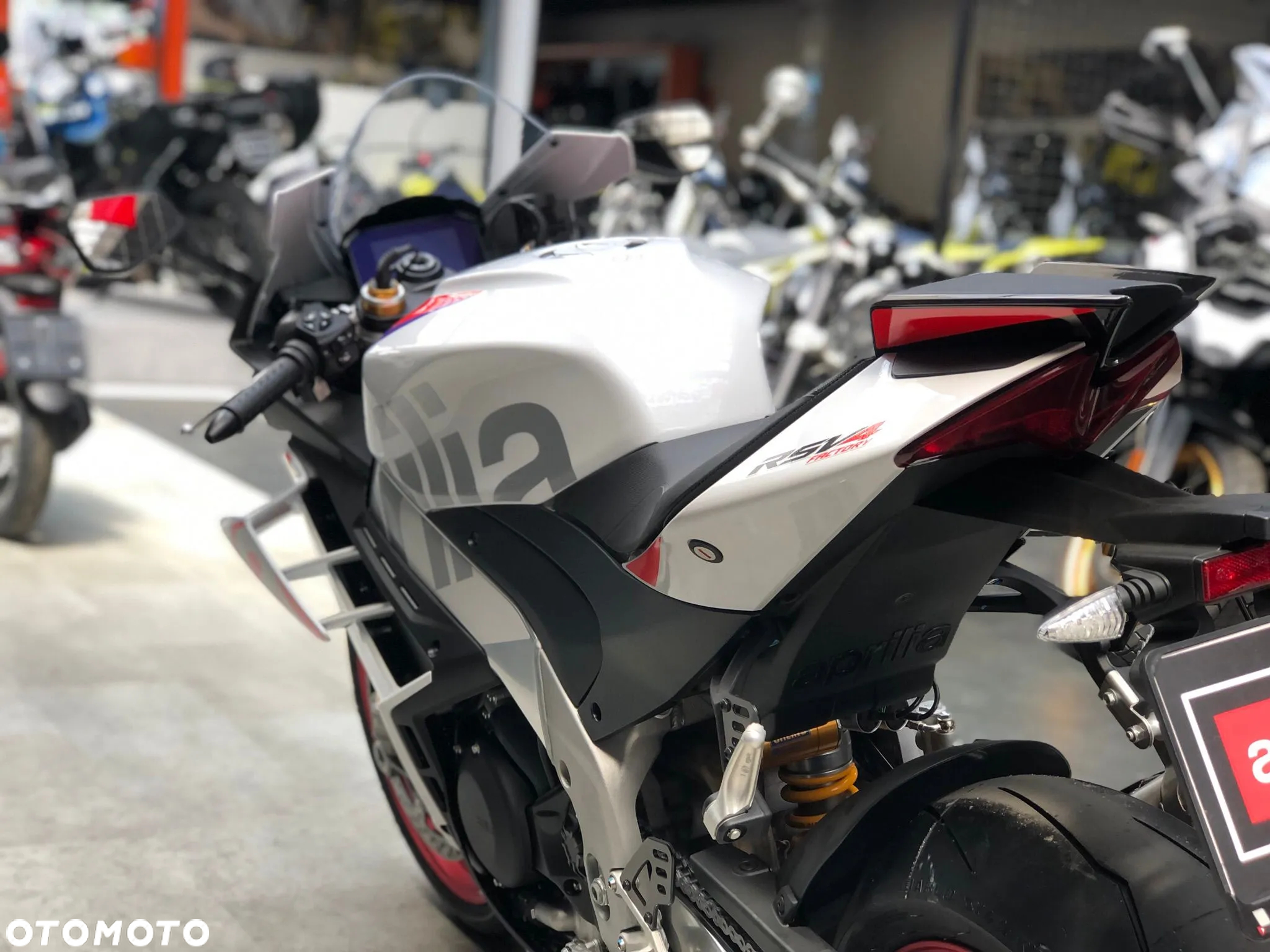 Aprilia RSV - 14