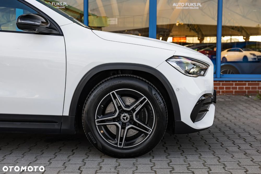 Mercedes-Benz GLA 250 AMG Line - 12