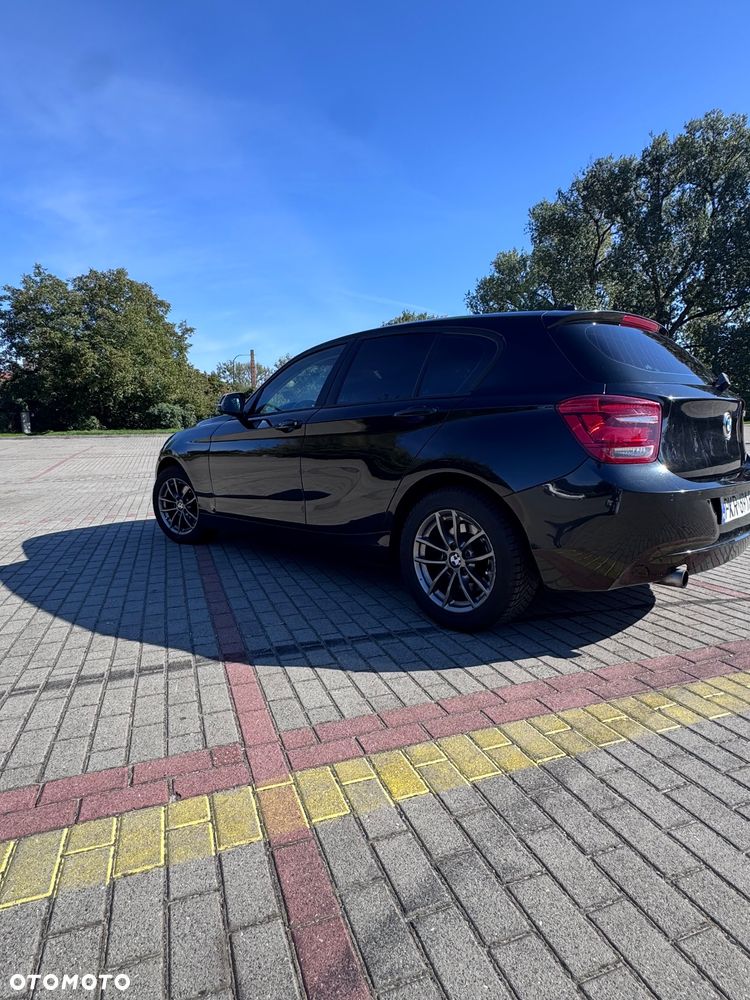 BMW Seria 1 120d - 5