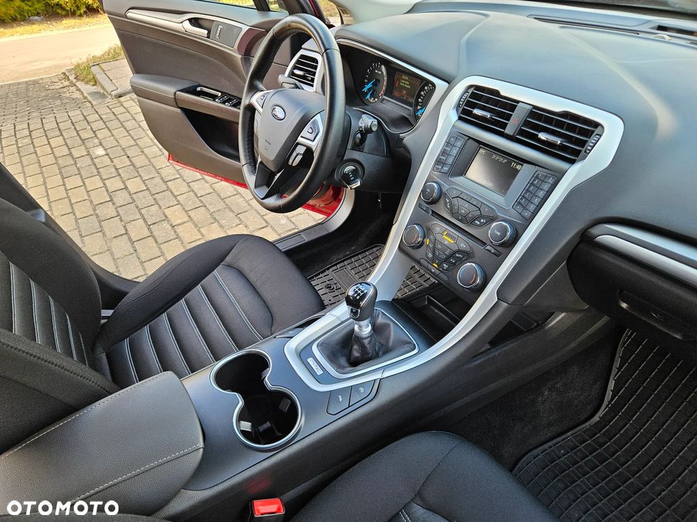 Ford Mondeo 1.5 EcoBoost Ambiente Plus - 31
