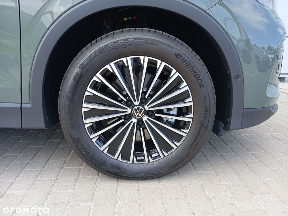 Volkswagen Tiguan - 12